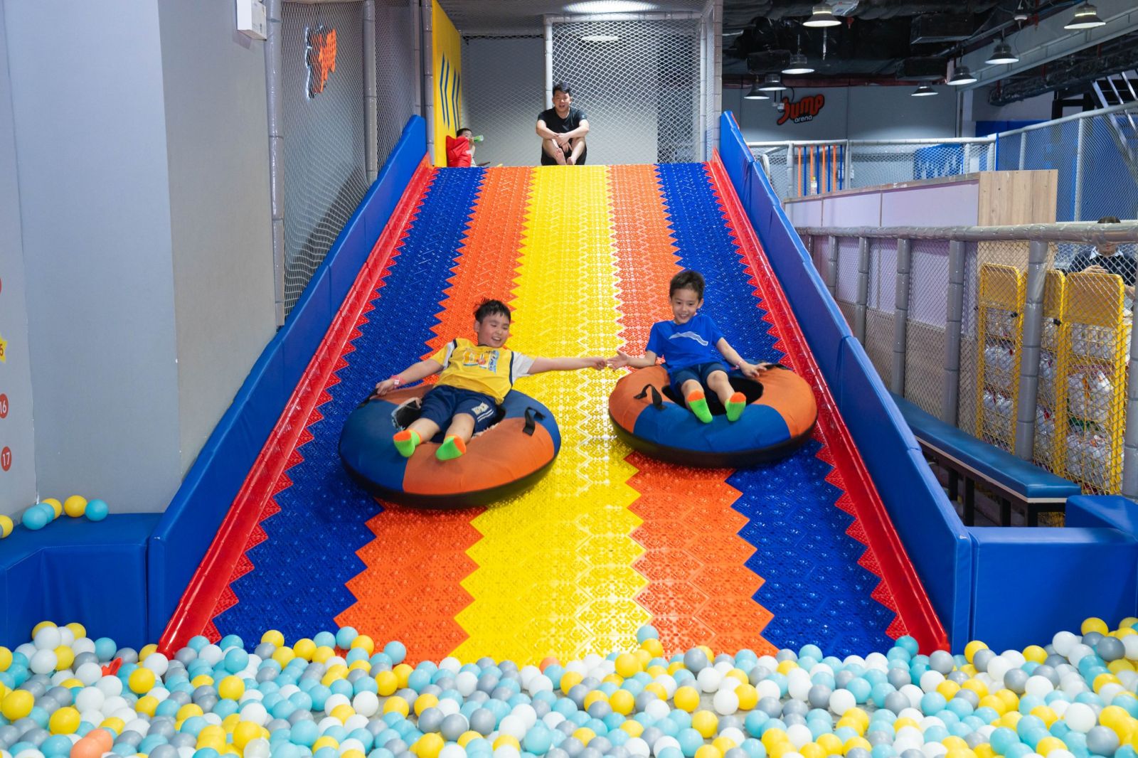jumparena-haiphong-roygentparks-haiphong.jpg