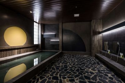 JAPANESE-STYLE PUBLIC BATH